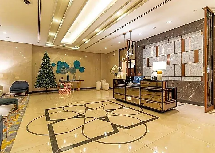 At Venice Mall, Near Airport, Bgc & Makati 5* Манила