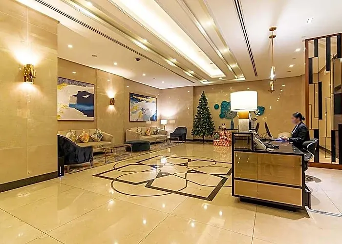At Venice Mall, Near Airport, Bgc & Makati 5*